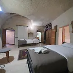 ヴュー ケイヴ ホテル