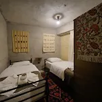 ホテル ヴュー ケイヴ 3*
