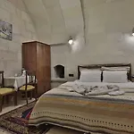 ヴュー ケイヴ ホテル 3*