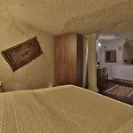 ホテル ヴュー ケイヴ 3*