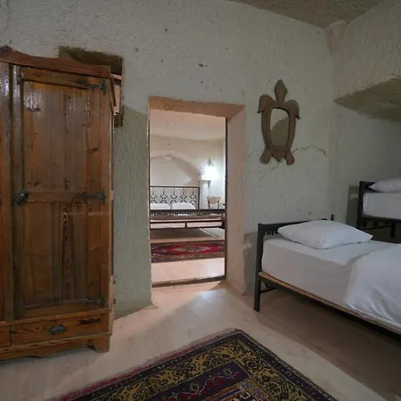 View Cave Hotel 2*