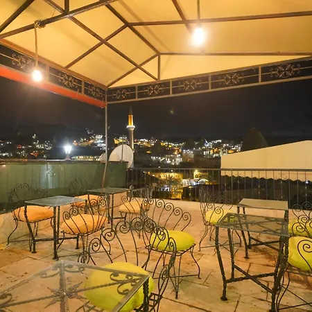 View Cave Hotel 2*