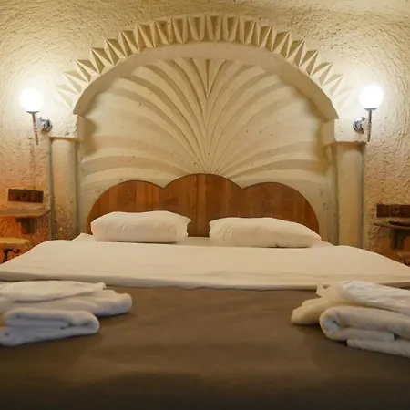 View Cave Hotel 2*