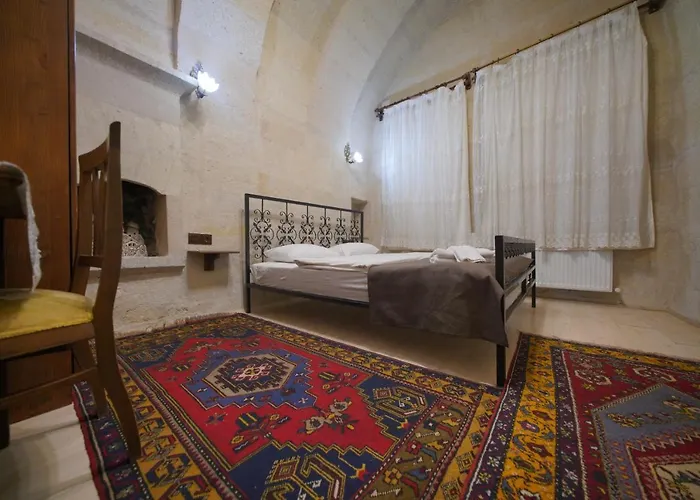 מלון View Cave 3*