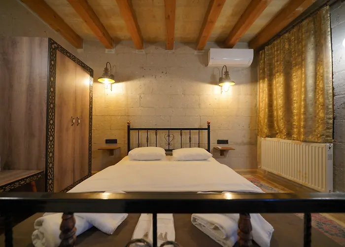 View Cave מלון גורמה